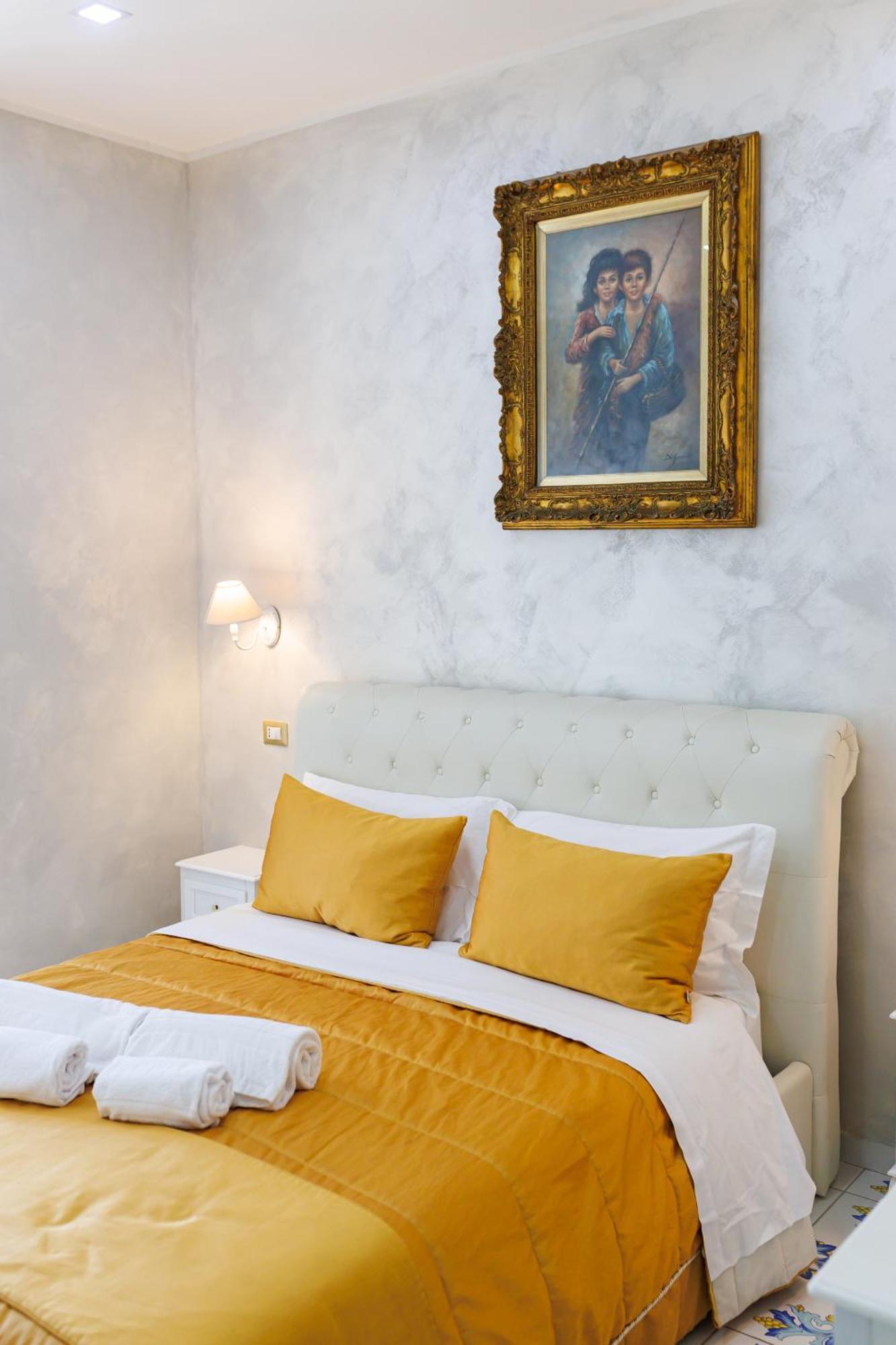 Alma Adry Bed and Breakfast Napoli Eksteriør billede